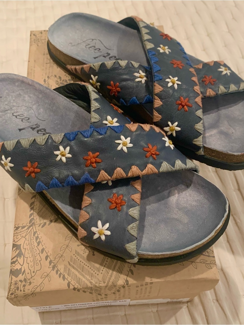 Free People Wildflowers Blue Embroidered Floral Boho Leather Sandals 38 US 8 - Picture 12 of 14